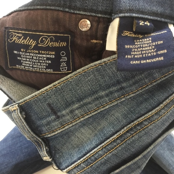 Fidelity Belladonna mid rise boot cut jeans - Picture 7 of 8